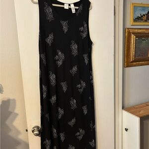 Black and White Sleeveless Cotton Dress